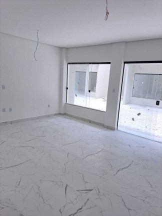 Imagem Casa com 4 Quartos à Venda, 152 m² em Buraquinho - Lauro De Freitas Imagem Casa com 4 Quartos à Venda, 152 m² em Buraquinho - Lauro De Freitas