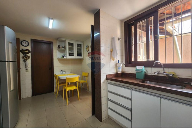 Imagem Casa de Condomínio com 3 Quartos à Venda, 324 m² em Itaipu - Niterói Imagem Casa de Condomínio com 3 Quartos à Venda, 324 m² em Itaipu - Niterói
