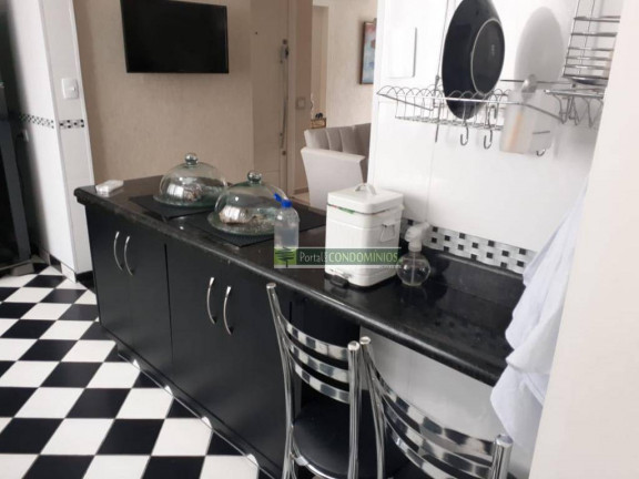 Imagem Imóvel com 3 Quartos à Venda, 170 m² em Cabral - Curitiba Imagem Imóvel com 3 Quartos à Venda, 170 m² em Cabral - Curitiba