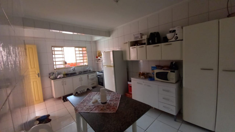 Imagem Sobrado com 2 Quartos à Venda, 140 m² em Jardim Santo Onofre - Taboão Da Serra