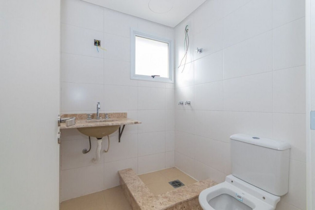Imagem Imóvel com 2 Quartos à Venda, 69 m² em Tristeza - Porto Alegre Imagem Imóvel com 2 Quartos à Venda, 69 m² em Tristeza - Porto Alegre