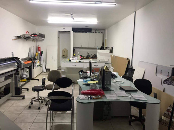 Imagem Sala Comercial à Venda, em Piratininga - Niterói Imagem Sala Comercial à Venda, em Piratininga - Niterói