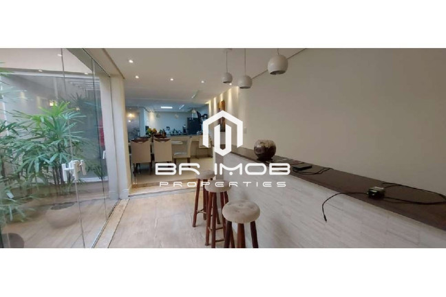 Imagem Casa com 4 Quartos à Venda, 300 m² em Cambuci - São Paulo Imagem Casa com 4 Quartos à Venda, 300 m² em Cambuci - São Paulo