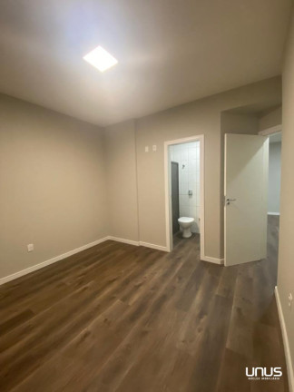 Imagem Apartamento com 2 Quartos à Venda, 74 m² em Centro - Palhoça