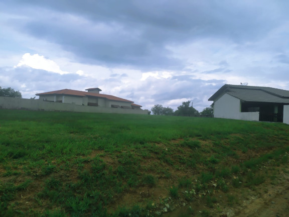 Terreno à Venda, 700 m² em Ninho Verde I - Porangaba