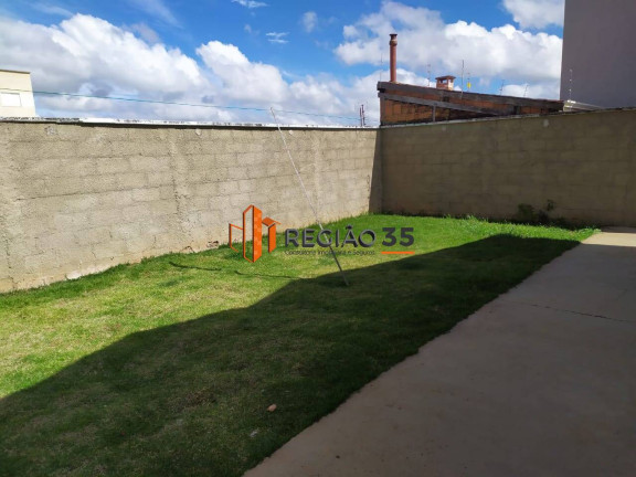 Imagem Casa com 3 Quartos à Venda, 250 m² em Jardim Das Azaléias - Poços De Caldas