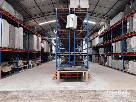 Imagem Galpão para Alugar, 1.930 m² em Tabapuá - Caucaia