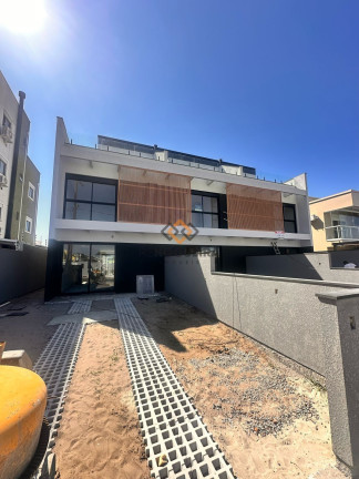 Casa com 3 Quartos à Venda, 201 m² em Ingleses Do Rio Vermelho - Florianópolis