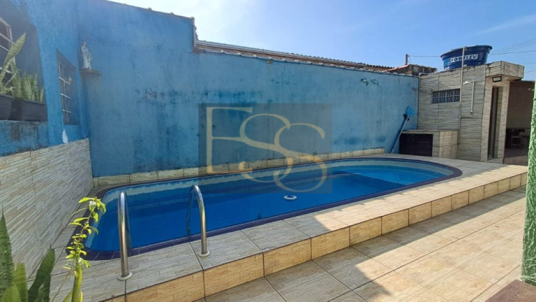 Imagem Casa com 6 Quartos à Venda, 289 m² em Balneário Regina Maria - Mongaguá Imagem Casa com 6 Quartos à Venda, 289 m² em Balneário Regina Maria - Mongaguá