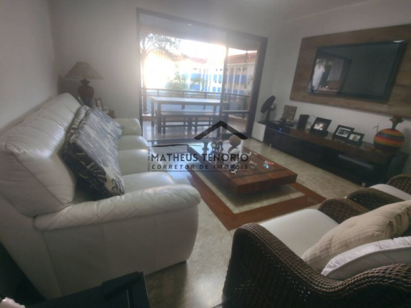 Imagem Apartamento com 3 Quartos à Venda, 130 m²