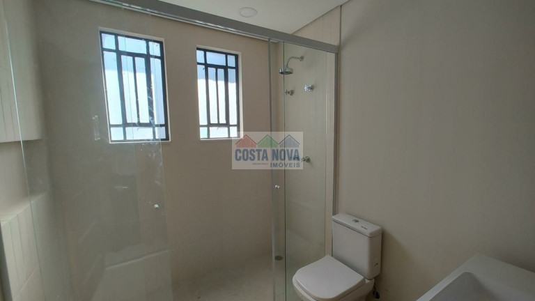 Imagem Casa com 3 Quartos à Venda, 260 m² Imagem Casa com 3 Quartos à Venda, 260 m²