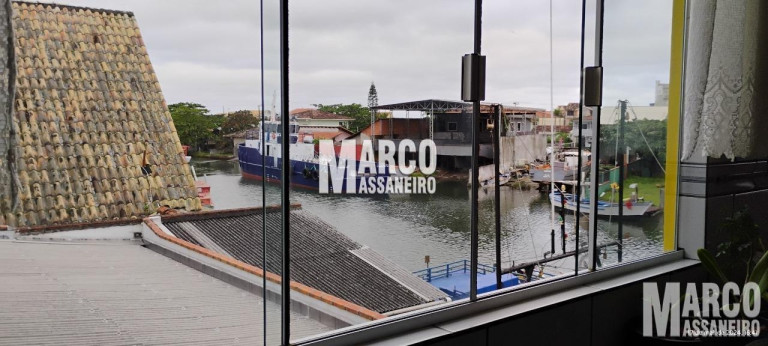 Casa com 3 Quartos à Venda, 400 m² em Centro - Balneário Barra Do Sul
