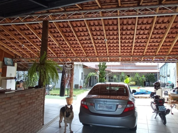 Casa com 3 Quartos à Venda, 474 m² em Parque Mondesir - Lorena