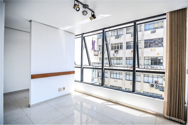 Sala Comercial à Venda, 53 m² em Centro Histórico - Porto Alegre