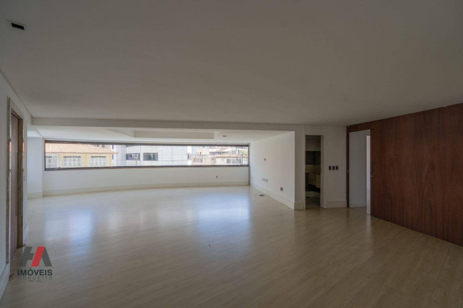 Imagem Apartamento com 3 Quartos à Venda, 210 m² em Meireles - Fortaleza