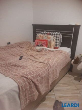 Imagem Casa com 3 Quartos à Venda, 239 m² em Jardim Teles De Menezes - Santo André Imagem Casa com 3 Quartos à Venda, 239 m² em Jardim Teles De Menezes - Santo André