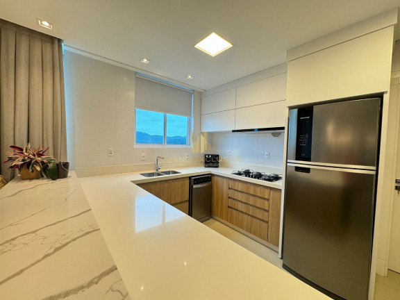 Imagem Apartamento com 3 Quartos à Venda, 130 m² em Centro - Balneário Camboriú Imagem Apartamento com 3 Quartos à Venda, 130 m² em Centro - Balneário Camboriú