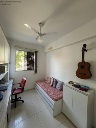 Imagem Imóvel com 3 Quartos à Venda, 70 m² em Imbuí - Salvador Imagem Imóvel com 3 Quartos à Venda, 70 m² em Imbuí - Salvador