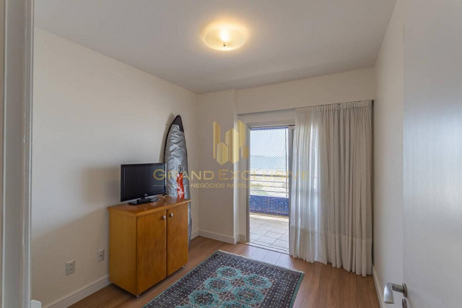 Imagem Apartamento com 3 Quartos à Venda, 177 m² em Centro - Balneário Camboriú Imagem Apartamento com 3 Quartos à Venda, 177 m² em Centro - Balneário Camboriú