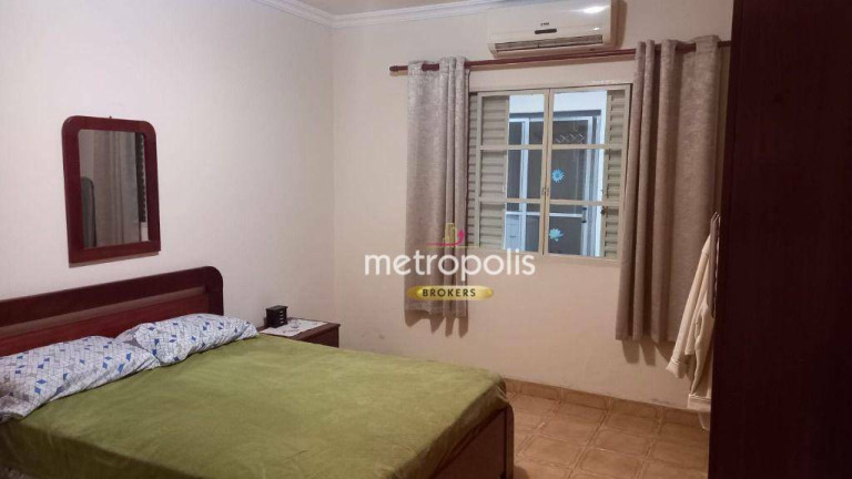 Imagem Casa com 3 Quartos à Venda, 310 m² em Jardim - Santo André