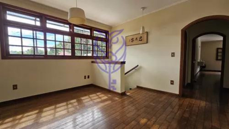 Imagem Casa com 3 Quartos à Venda, 383 m² em Centro - Serra Negra Imagem Casa com 3 Quartos à Venda, 383 m² em Centro - Serra Negra