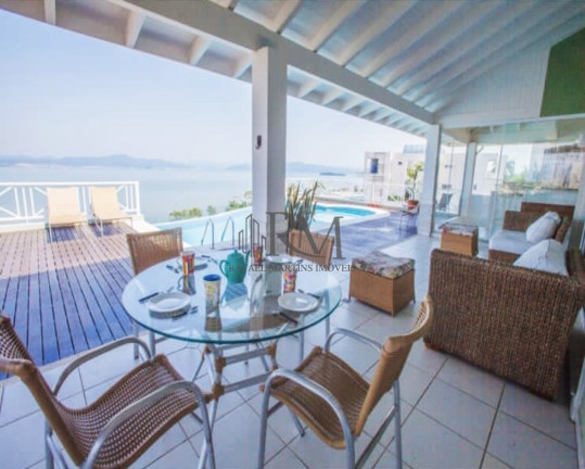 Imagem Imóvel com 9 Quartos à Venda, 757 m² em Cacupé - Florianópolis Imagem Imóvel com 9 Quartos à Venda, 757 m² em Cacupé - Florianópolis