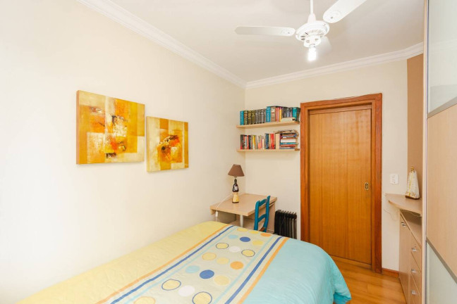 Imagem Apartamento com 3 Quartos à Venda, 94 m² em Petrópolis - Porto Alegre Imagem Apartamento com 3 Quartos à Venda, 94 m² em Petrópolis - Porto Alegre