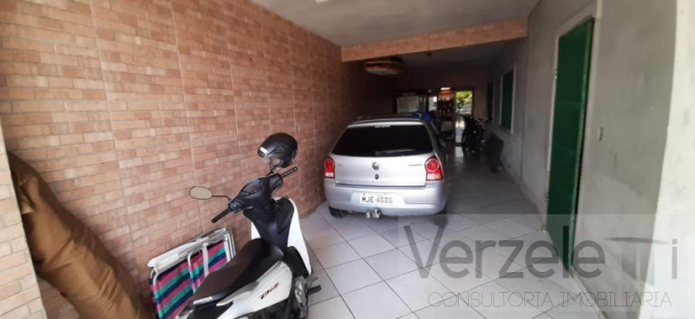 Imagem Casa com 6 Quartos à Venda, 230 m² em São Francisco De Assis - Camboriú Imagem Casa com 6 Quartos à Venda, 230 m² em São Francisco De Assis - Camboriú