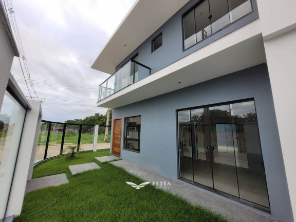 Imagem Sobrado com 3 Quartos à Venda, 128 m² em Itacolomi - Balneário Piçarras