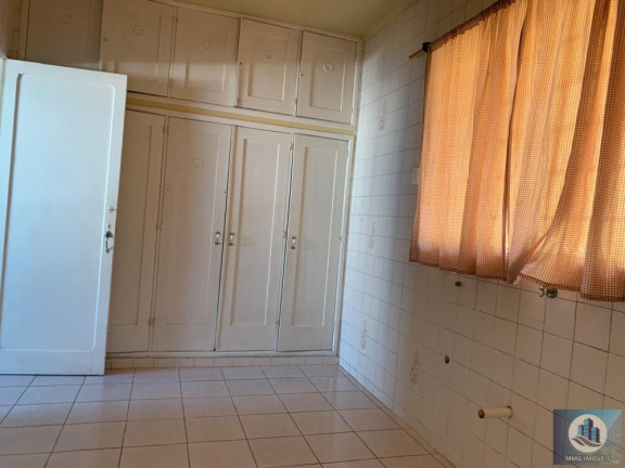 Imagem Casa com 3 Quartos à Venda, 214 m² em Centro - Pelotas Imagem Casa com 3 Quartos à Venda, 214 m² em Centro - Pelotas