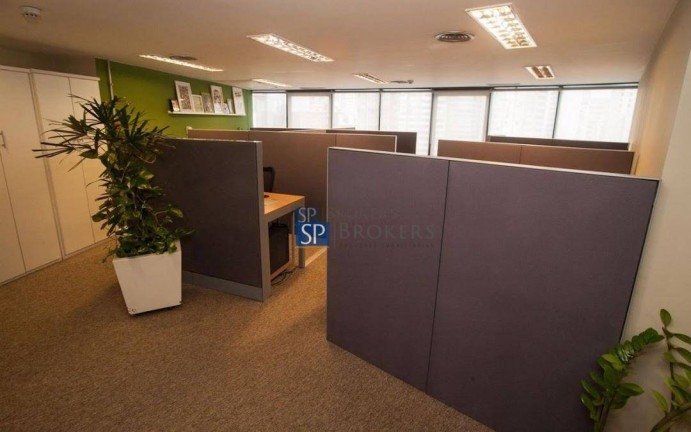 Imagem Sala Comercial à Venda ou Locação, 122 m² em Jardim Europa - São Paulo Imagem Sala Comercial à Venda ou Locação, 122 m² em Jardim Europa - São Paulo