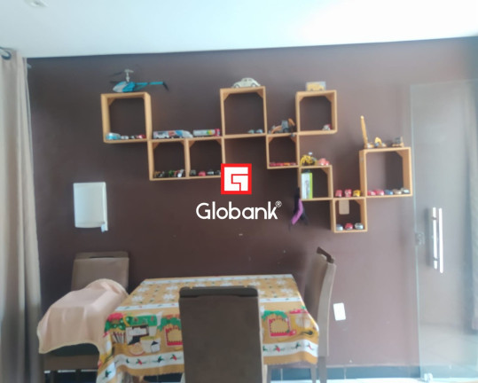Sobrado com 5 Quartos à Venda, 150 m² em Vila Campos - Montes Claros