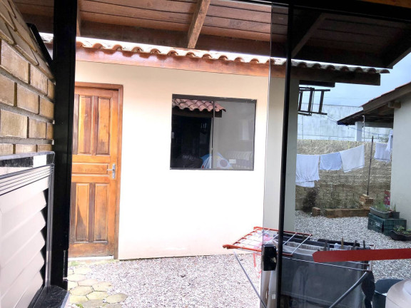 Imagem Casa com 3 Quartos à Venda, 130 m² em Praça - Tijucas