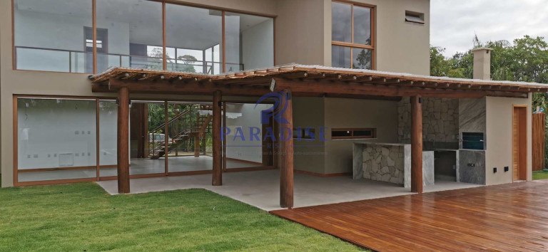 Imagem Casa com 4 Quartos à Venda, 400 m² em Praia Do Forte - Mata De São João Imagem Casa com 4 Quartos à Venda, 400 m² em Praia Do Forte - Mata De São João