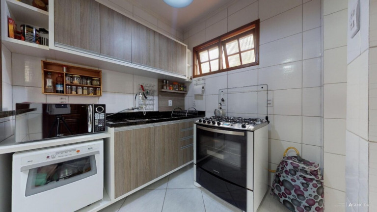 Imagem Imóvel com 2 Quartos à Venda, 73 m² em Rio Branco - Porto Alegre Imagem Imóvel com 2 Quartos à Venda, 73 m² em Rio Branco - Porto Alegre