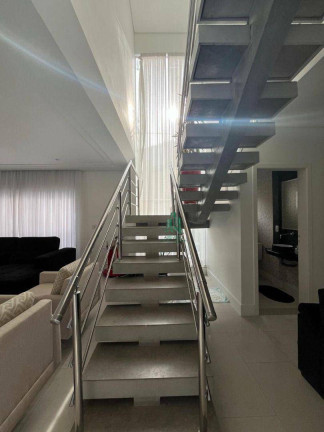 Imagem Sobrado com 3 Quartos à Venda, 280 m² em Jardim Rosa De Franca - Guarulhos Imagem Sobrado com 3 Quartos à Venda, 280 m² em Jardim Rosa De Franca - Guarulhos