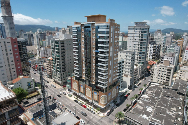 Apartamento com 3 Quartos à Venda, 185 m² em Meia Praia - Itapema