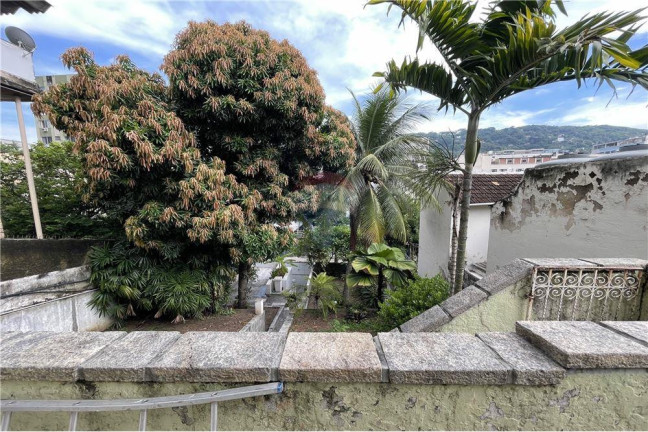 Imagem Casa com 3 Quartos à Venda, 309 m² em Vila Isabel - Rio De Janeiro Imagem Casa com 3 Quartos à Venda, 309 m² em Vila Isabel - Rio De Janeiro