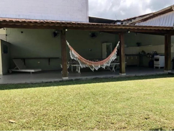 Imagem Casa com 4 Quartos à Venda, 240 m² em Centro - Ubatuba Imagem Casa com 4 Quartos à Venda, 240 m² em Centro - Ubatuba