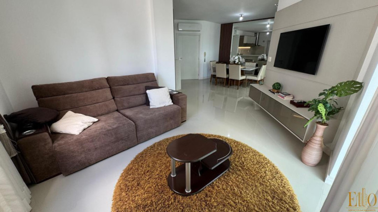 Apartamento com 3 Quartos à Venda, 120 m² em Meia Praia - Itapema