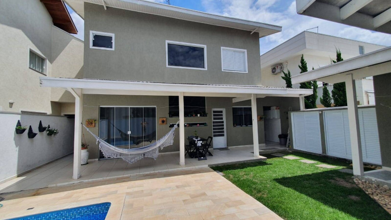 Sobrado com 3 Quartos à Venda, 300 m² em Loteamento Residencial Campos Do Conde Ii - Tremembé