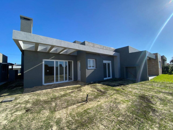 Imagem Casa com 3 Quartos à Venda,  em Rainha Do Mar - Xangri-lá