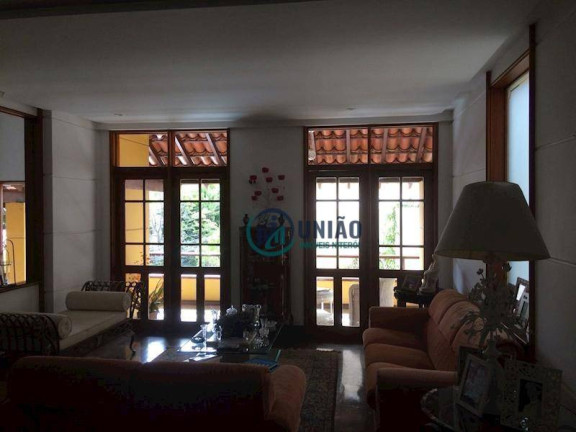 Imagem Casa com 4 Quartos à Venda, 650 m² em Itacoatiara - Niterói