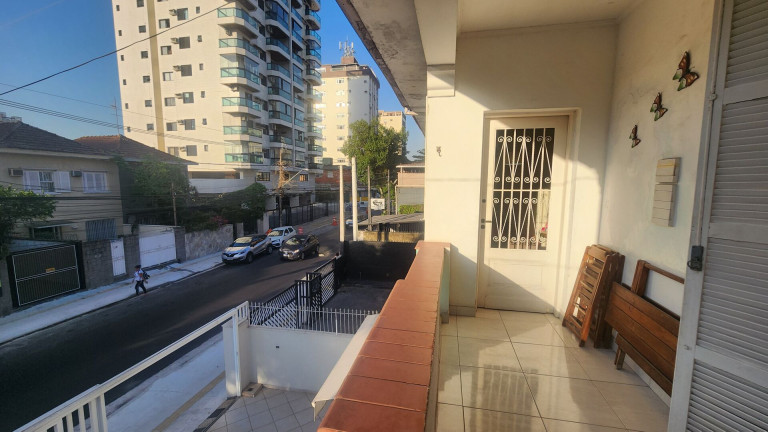 Casa com 4 Quartos à Venda, 220 m² em Gonzaga - Santos