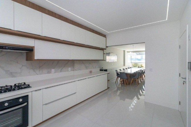 Imagem Apartamento com 4 Quartos à Venda, 200 m² em Pioneiros - Balneário Camboriú