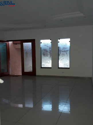 Sobrado com 4 Quartos à Venda,  em Parque São Lucas - São Paulo