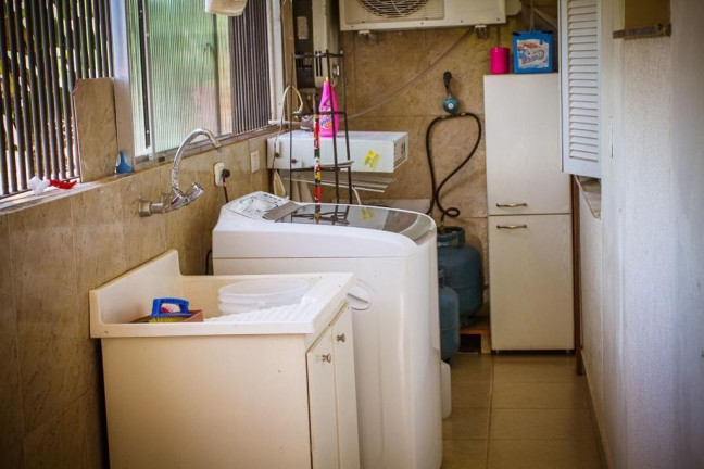 Imagem Casa com 3 Quartos à Venda, 218 m² em Centro - Campo Bom Imagem Casa com 3 Quartos à Venda, 218 m² em Centro - Campo Bom