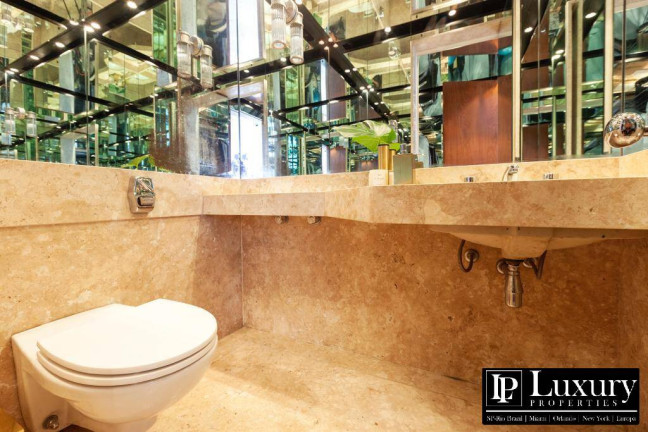 Imagem Apartamento com 3 Quartos à Venda, 375 m² em Higienópolis - São Paulo Imagem Apartamento com 3 Quartos à Venda, 375 m² em Higienópolis - São Paulo
