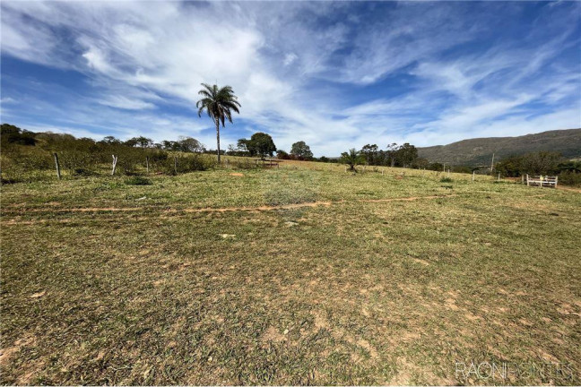 Imagem Fazenda à Venda, 720.000 m² em Centro - São Roque De Minas