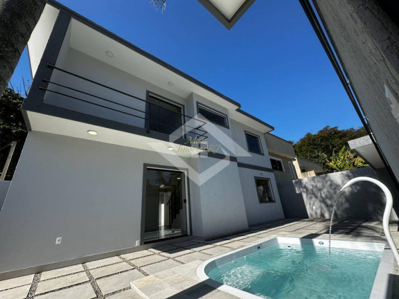 Casa com 4 Quartos à Venda, 150 m² em Itaipu - Niterói